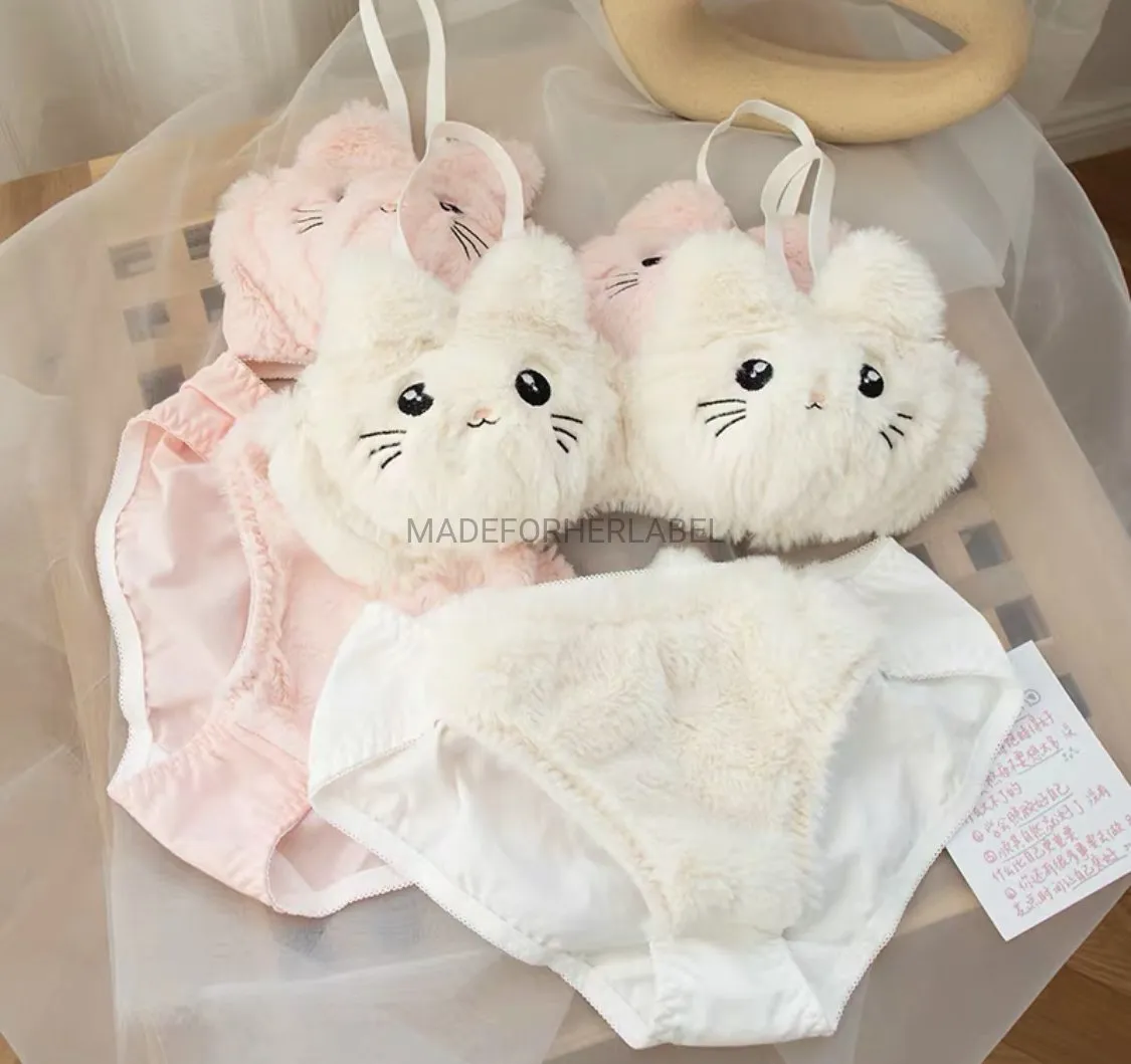 Adorable Kitty-Themed Lingerie Set for a Playful and Flirty Look