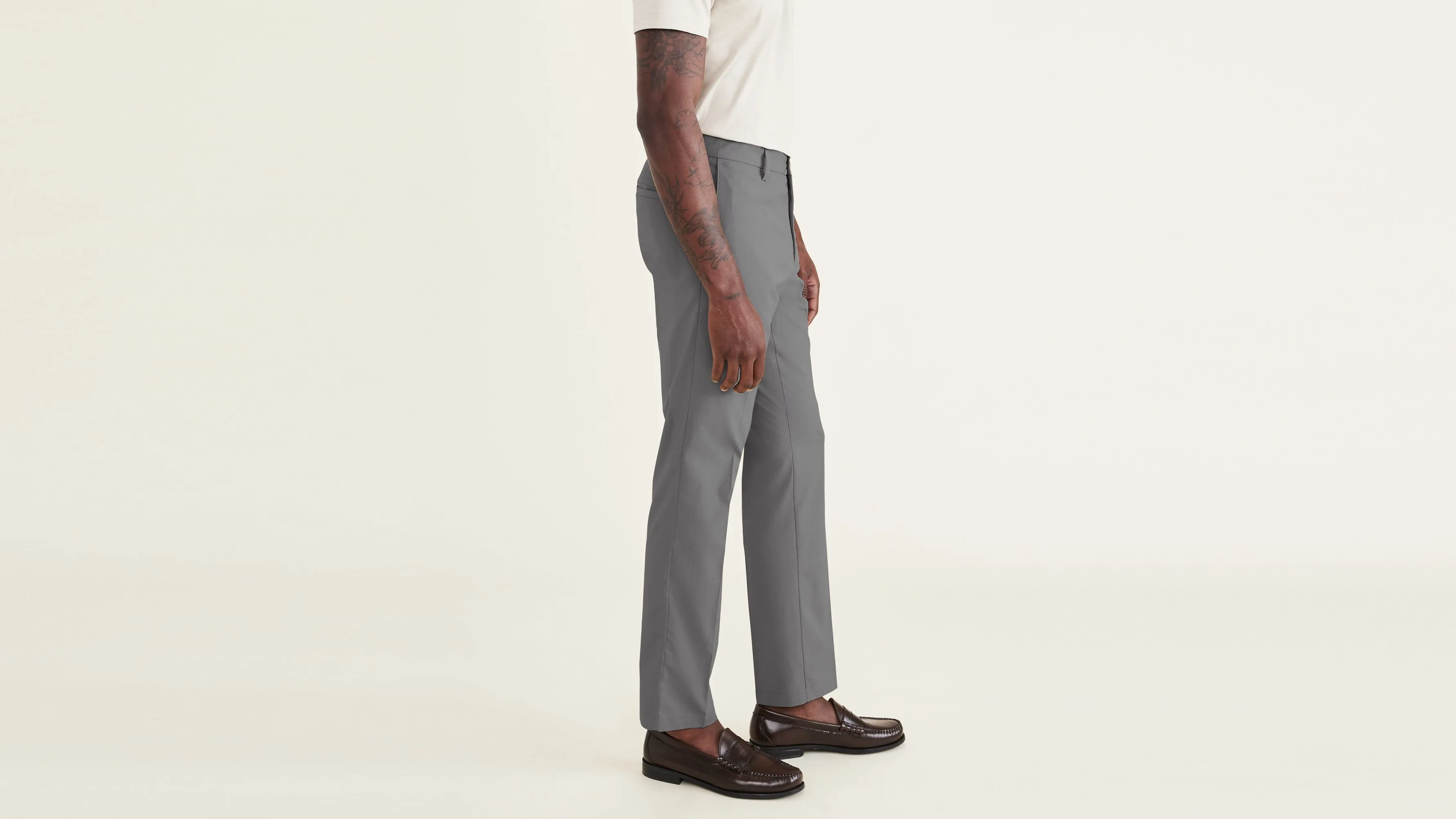 Men's Slim Fit Signature Go Khaki Pants