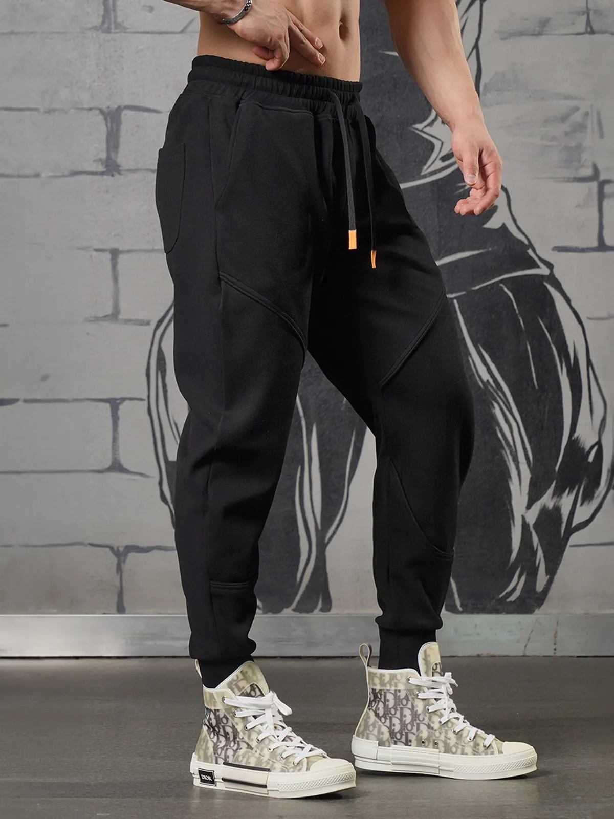 Motion Sweatpant Loose fit Tapered Jogger All Season Essential