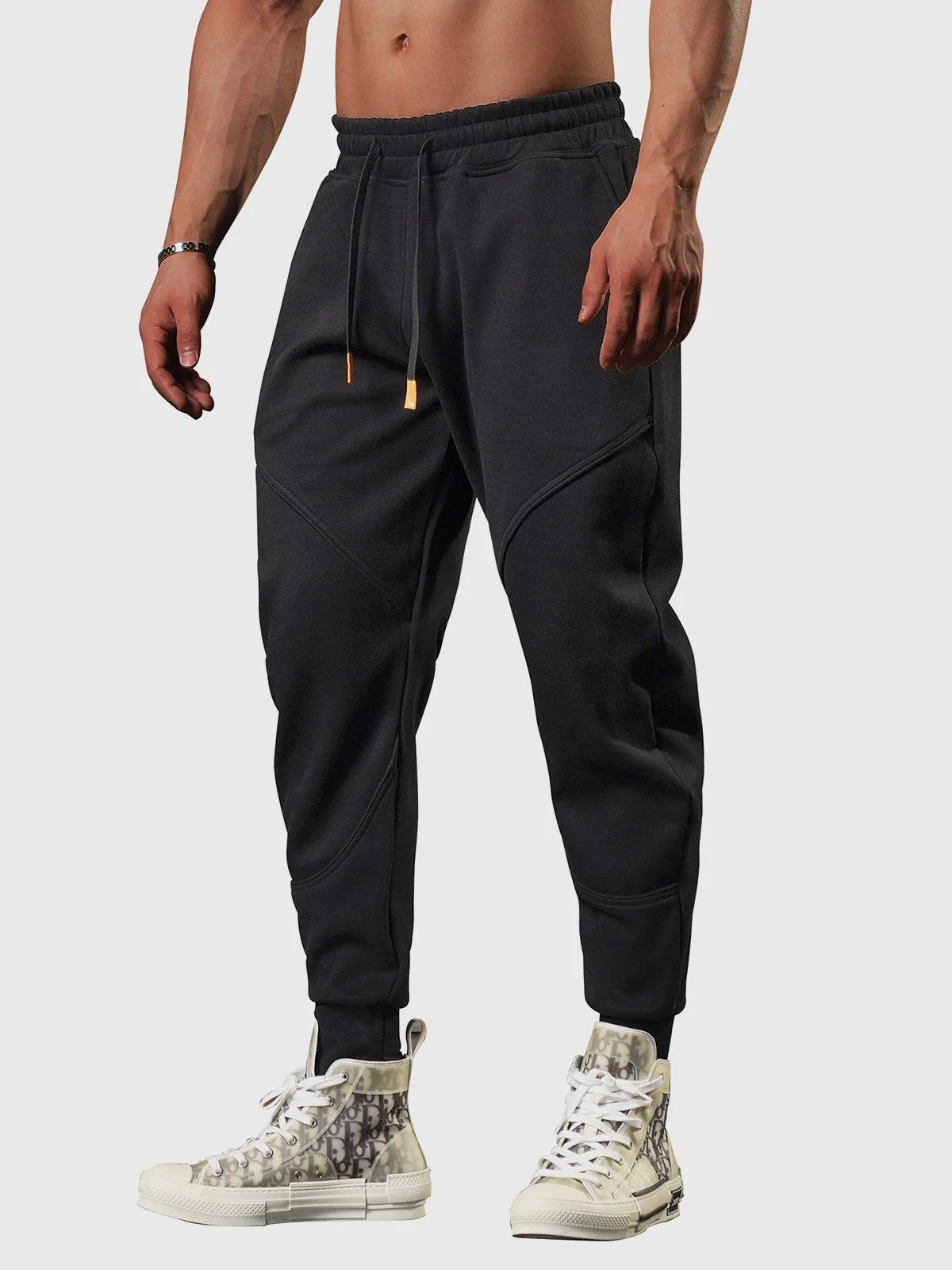 Motion Sweatpant Loose fit Tapered Jogger All Season Essential