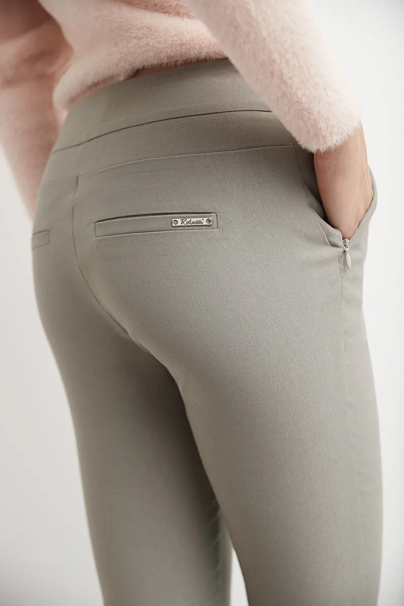 Pull-on skinny pants