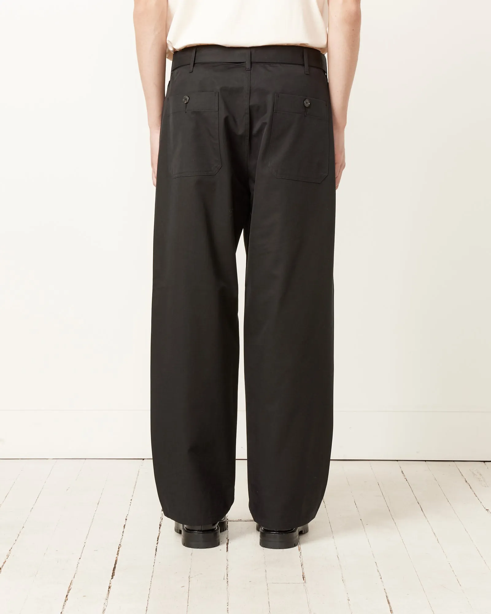 Silk Chambray Belted Pant in Black