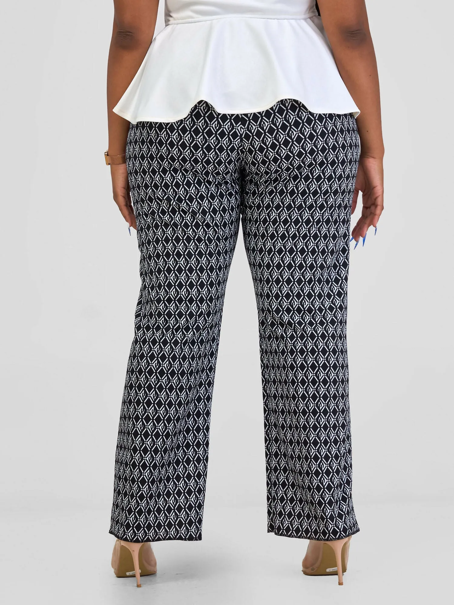 Silk House Collection Wendo Pants - Black Tribal Print