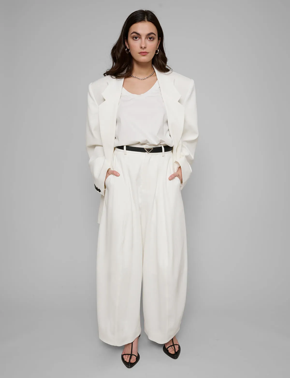 White Barrel Leg Pants-BESTSELLER